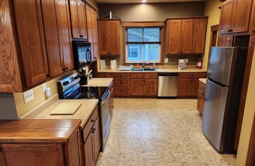 Montrose House | Mayor's Manor - with everything you need in a homebase get away. Pet friendly.