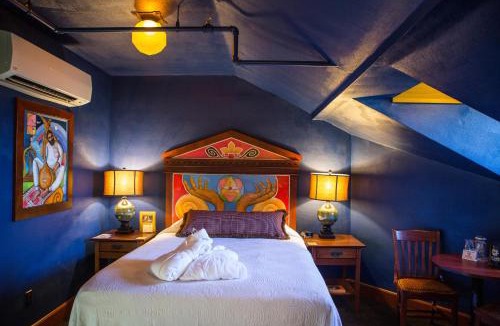Forest Grove Cabin | McMenamins Grand Lodge