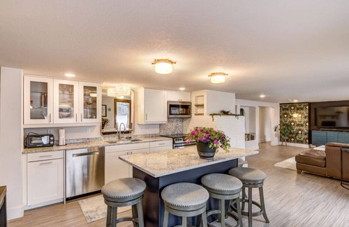 Lake Wissota Condo | Mermaid Bay Getaway on Lake Wissota