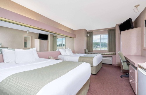 Onalaska Hotel | Microtel Inn by Wyndham Onalaska/La Crosse
