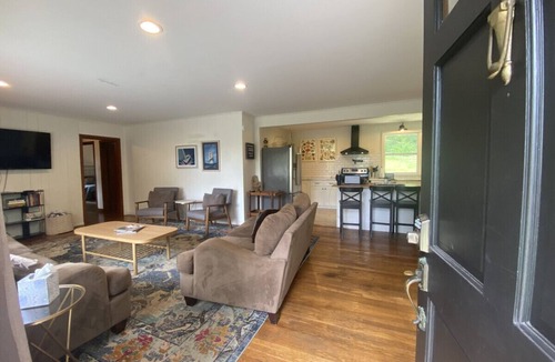 Knoxville House | Mid-Century Gem in Holston Hills