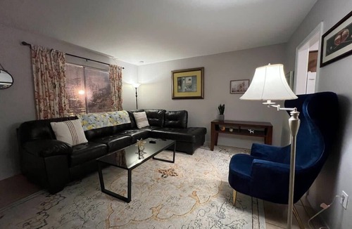 Mid City South Apartment | Mid-City townhouse 2 BR apt