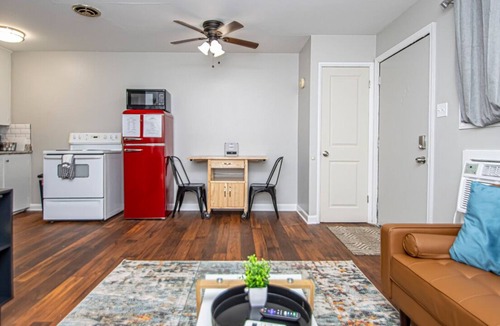 Hillcrest Apartment | Midtown Mod 2