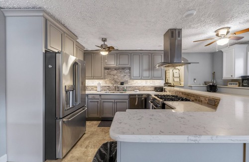 Osage Beach House | Mimosa House - 5 bdrm house with large dock!