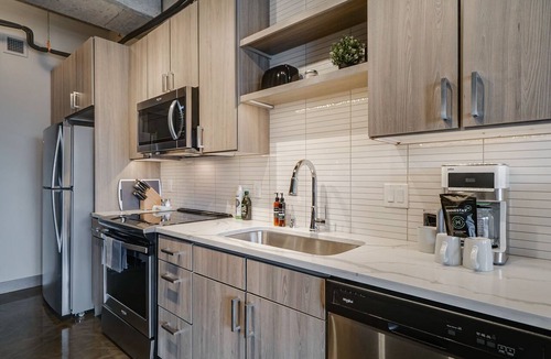 Warehouse District Apartment | MINNeSTAY* Sable 703 | North Loop | Target Center