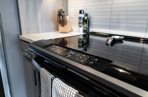 Warehouse District Apartment | MINNeSTAY* Sable 803 | North Loop | Target Center
