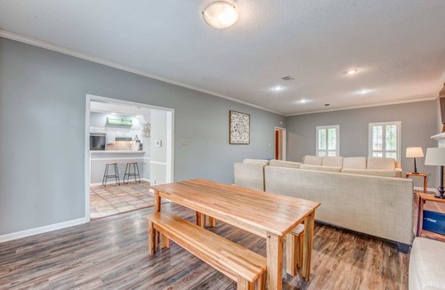 Cordova House | Mins to Shelby Farm Park! - Comfy in Cordova