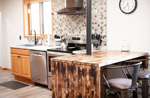 Mondovi House | Mirror Lake Lodge