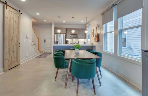 Greenwood House | Modern East Nashville Townhome with Kings & Queens | Walk to Local Restaurants & Bars | 2 Workspaces, 2-Car Garage, Smart TVs in Every Room | Near Five Points, The Gulch & 10 min to Broadway | 24 Hr Hospitality