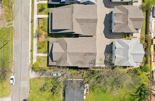 Greenwood House | Modern East Nashville Townhome with Kings & Queens | Walk to Local Restaurants & Bars | 2 Workspaces, 2-Car Garage, Smart TVs in Every Room | Near Five Points, The Gulch & 10 min to Broadway | 24 Hr Hospitality