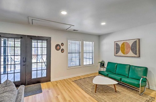 Higden House | Modern Greers Ferry Escape with Deck and Fire Pit