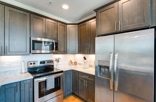 The Nations House | Modern Nashville Condo: Walk to Local Breweries!