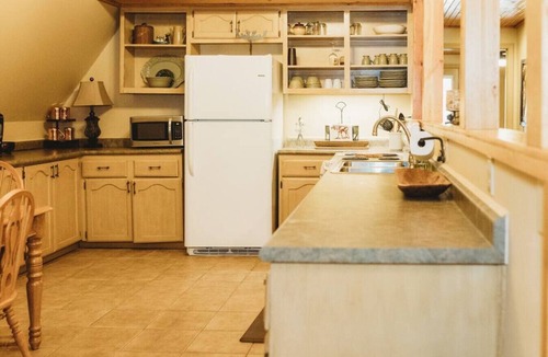 Winrock Cabin | Moosehead Lodge, A-Frame, Petit Jean State Park in Arkansas