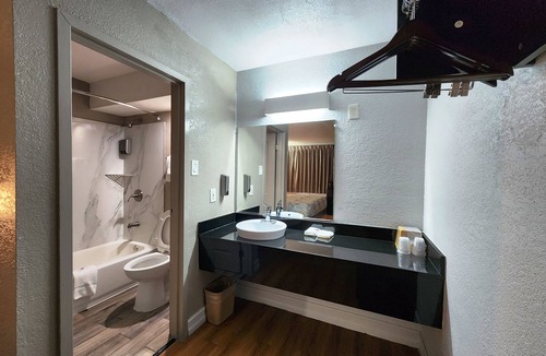 North Little Rock Hotel | Motel 6 North Little Rock, AR