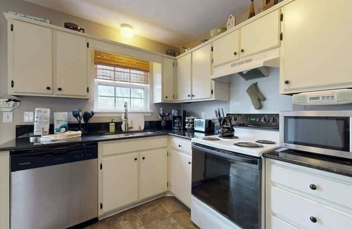 Mount Juliet House | Mount Juliet Home on 1 Acre | Private Outdoor Space | 30 Minutes to Nashville