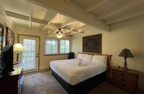 Mount Ida House | Mountain Harbor Forest View Lodge cottage