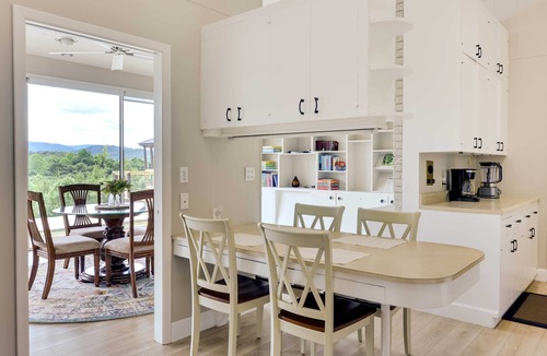 Copperhill Cottage | Mountain View + Fire Pit: Modern Copperhill Home