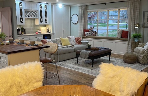 Columbia Cottage | Muletown's Cozy Classic w/hot tub, outdoor game area, and fire pit