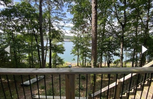 Tumbling Shoals House | "MUTT RANCH" lake home