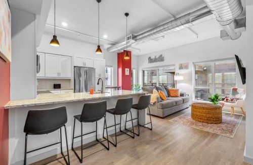 Sobro Apartment | Nashville SoBro Getaway
