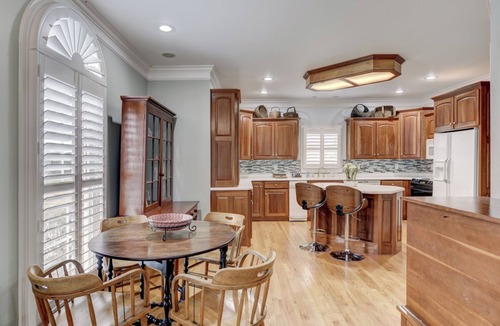Gallatin House | Near Nashville , Gallatin farm home with swimming pool