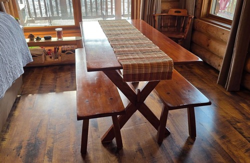 Viroqua Cabin | Nevrdun Retreat - 4-bedroom cabin in wonderful Viroqua with cozy charm.