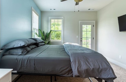 Lakewood House | NEW 4 Bedroom Old Hickory Lake House | Sleeps 10
