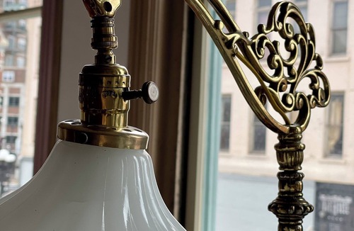 Historic Downtown La Crosse Apartment | NEW Beautiful Downtown Historic 3 bedroom apartment on iconic Pearl Street