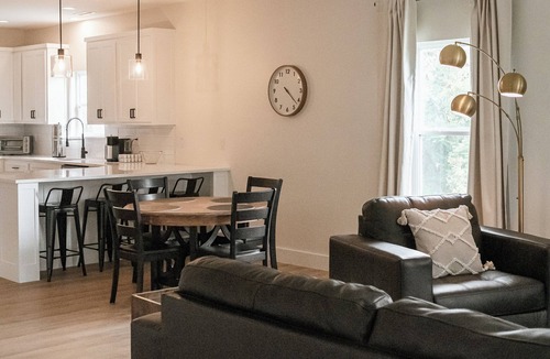 Lowell House | New build near Beaver Lake