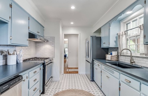 Central Oklahoma City House | New! Charming Village 2bed+office+dreamy backyard