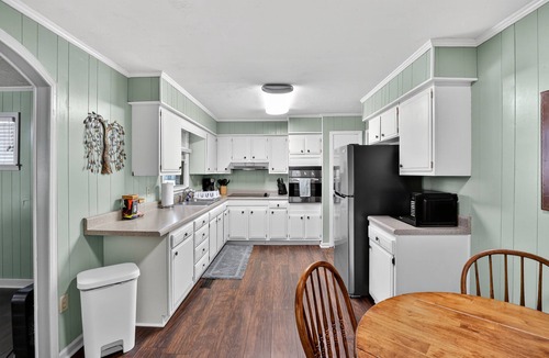 Wynnburg House | NEW! The Decoy Den | Perfect for Hunters & Anglers