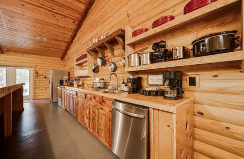 Amity House | NEW The Grand Bunk Cabin at Timber Lodge Ranch