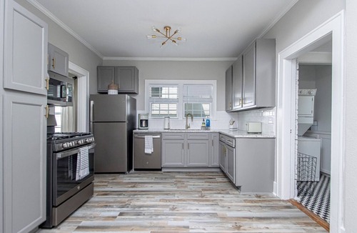 Capital View House | NEWLY REMODELED HOME MINS TO HILLCREST & DOWNTOWN