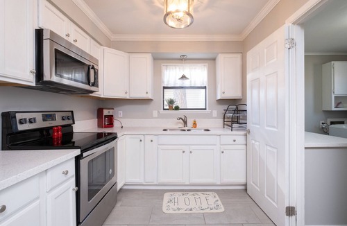 Little Rock House | Newly remodeled house close to Hwy and restaurants