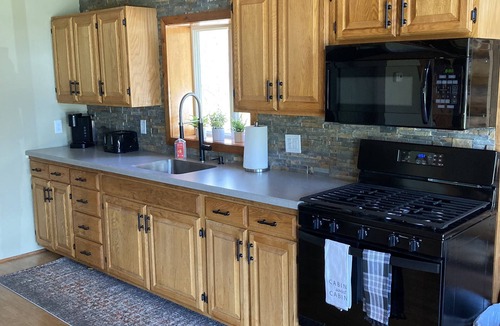 Muscoda Cabin | Newly remodeled log cabin next to beautiful Wisconsin River- Rivers Edge Cabin