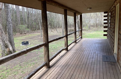 Muscoda Cabin | Newly remodeled log cabin next to beautiful Wisconsin River- Rivers Edge Cabin