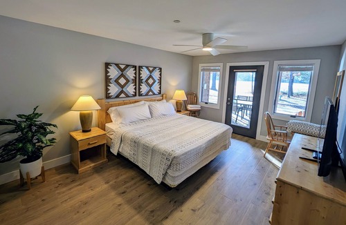 Arkdale Condo | Newly Renovated 3br retreat at Northern Bay!