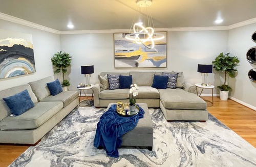 Pine Bluff House | Newly Renovated ⭐️ Family/Friends Staycation ⭐️