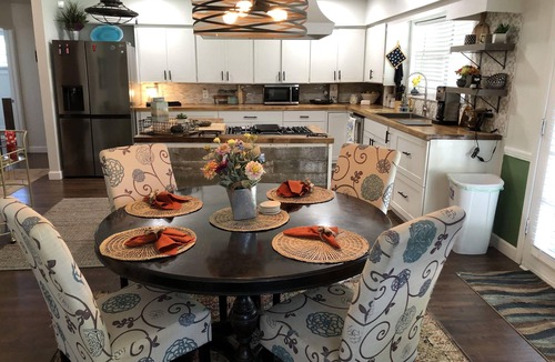 Springdale House | Newly renovated home located within walking distance of Lake Fayetteville & Park