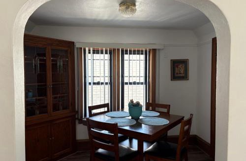 West Allis Apartment | Nice 1 BR Apt, WIFI & Office, Near State Fair