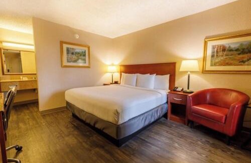 Woodward Hotel | Northwest Inn