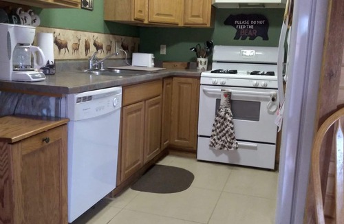 Warrens Cabin | Northwoods style, Cabin. Near Three Bears Resort, & miles of atv/utv trails.