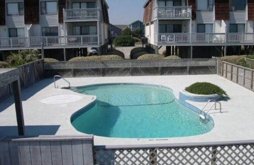 Ocean Isle Beach Condo | Oceanfront Complex with Ocean Views.