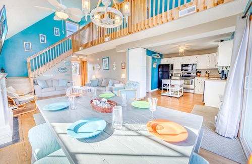 Avon House | Oceanside Dog Friendly Home w/Bocce Ball Court, Smart TVs, Grill, Screen Porch