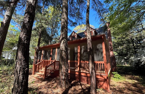 The Pines House | "OLD REHOBOTH CHARM" - 1ST OCEAN BLOCK! Dog Friendly! Mini-Weeks!-31 Park Ave