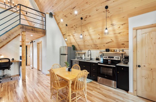 Ocoee Cabin | Once Upon a Pine is a brilliant 1-bedroom with a loft cabin in the cozy Ocoee