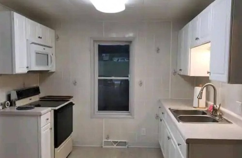 Oquawka House | Oquawka Cottage With River View