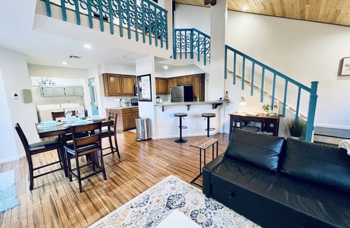 Bella Vista House | Outdoor adventure base, 5★ Family Friendly, 75" Smart TV!