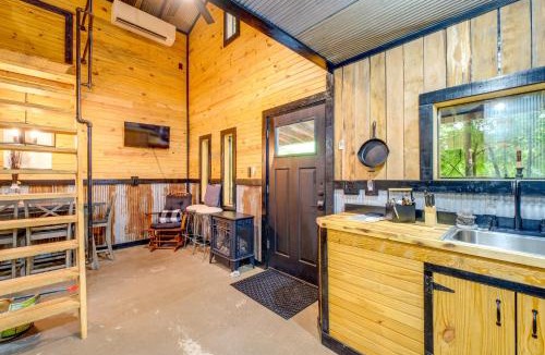 Powell Apartment | Ozark Escape! Cabin w/On-Site Hiking & Fishing