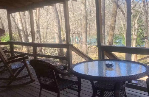 Wilburn Cabin | Paradise on the Little Red River and prime trout fishing!